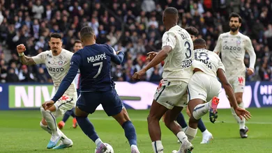 Com dez jogos de invencibilidade cada, PSG e Lille prometem joga&ccedil;o para fechar rodada da Ligue 1