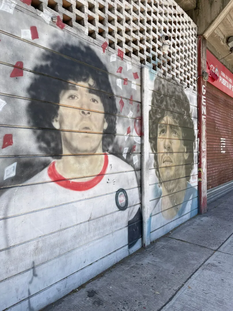 Murais em homenagem a Maradona