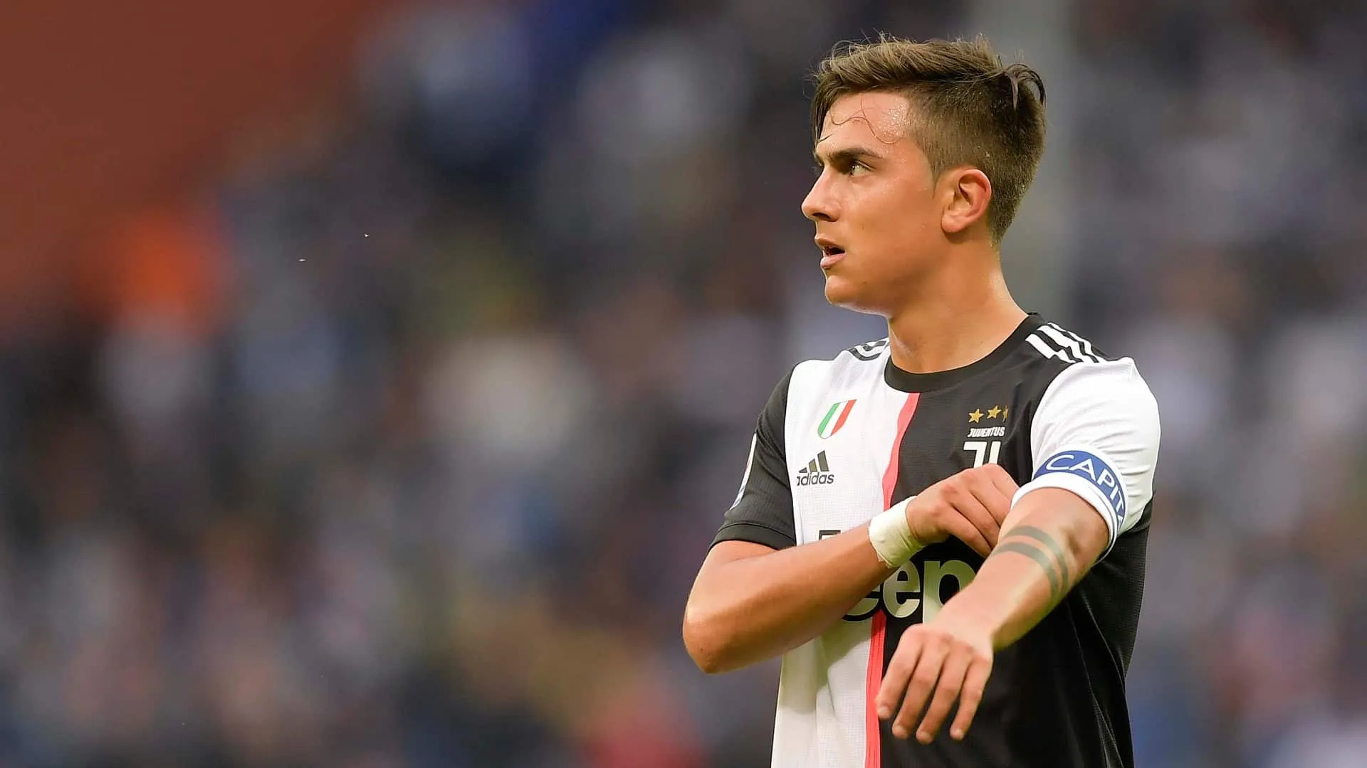 Em busca da melhor posi&ccedil;&atilde;o para Dybala, Sarri o v&ecirc; como falso 9 ou &ldquo;trequartista&rdquo;