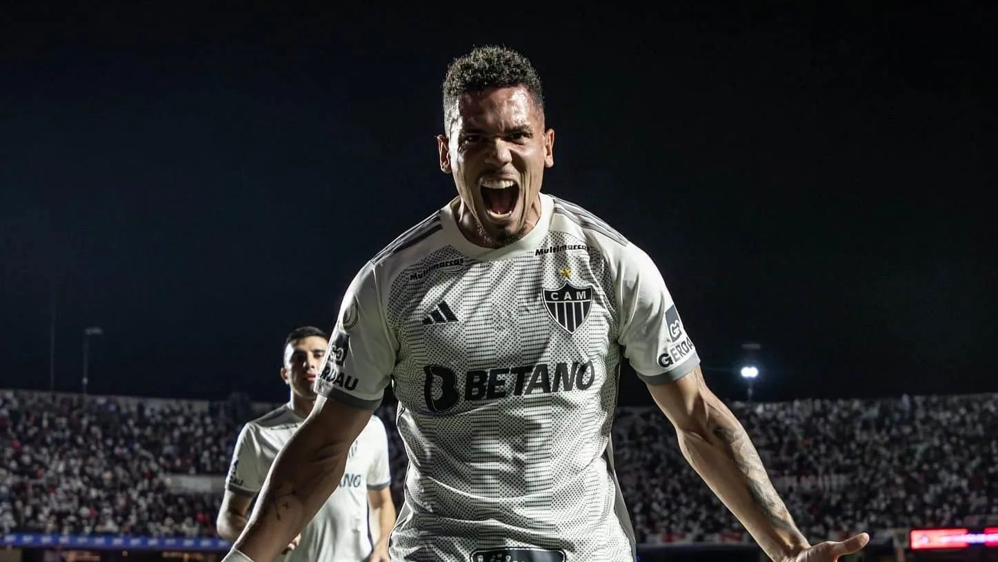 Palmeiras acerta contrata&ccedil;&atilde;o de Paulinho do Atl&eacute;tico-MG e ensaia ataque dos sonhos