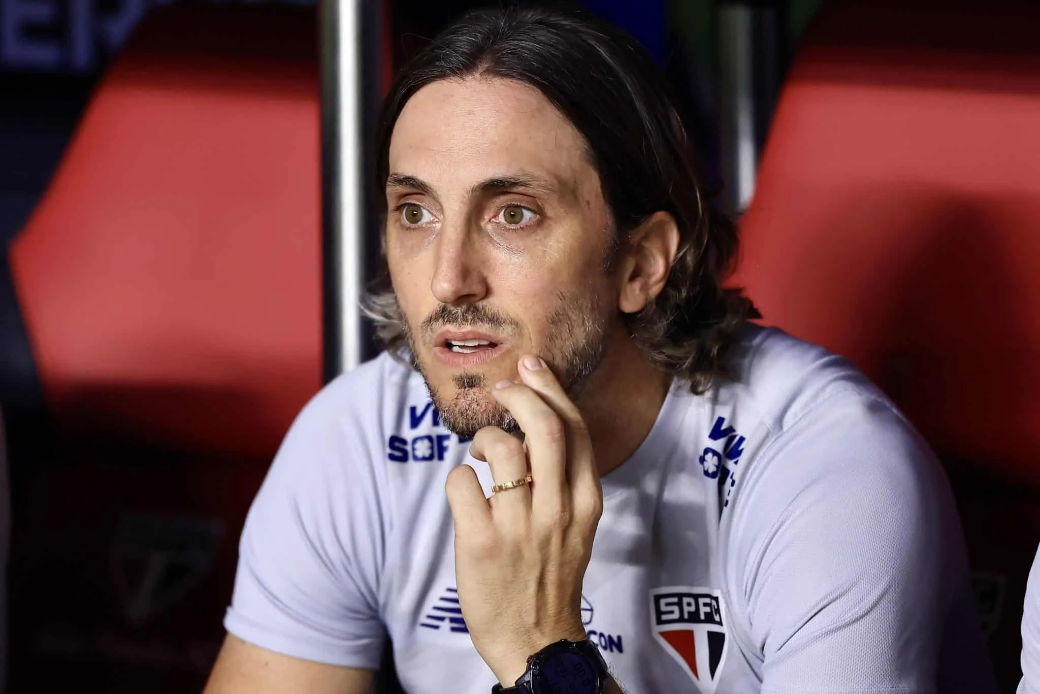 Zubeld&iacute;a cai em contradi&ccedil;&atilde;o ao n&atilde;o escalar garotos no time titular do S&atilde;o Paulo