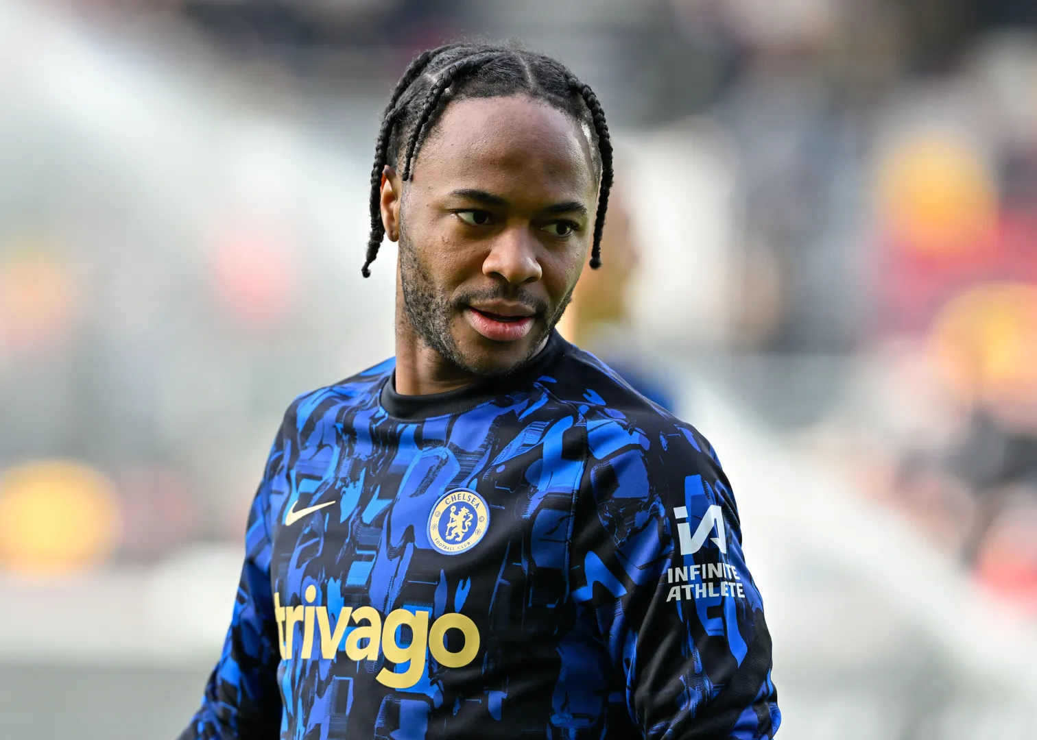 Sterling durante jogo do Chlesea