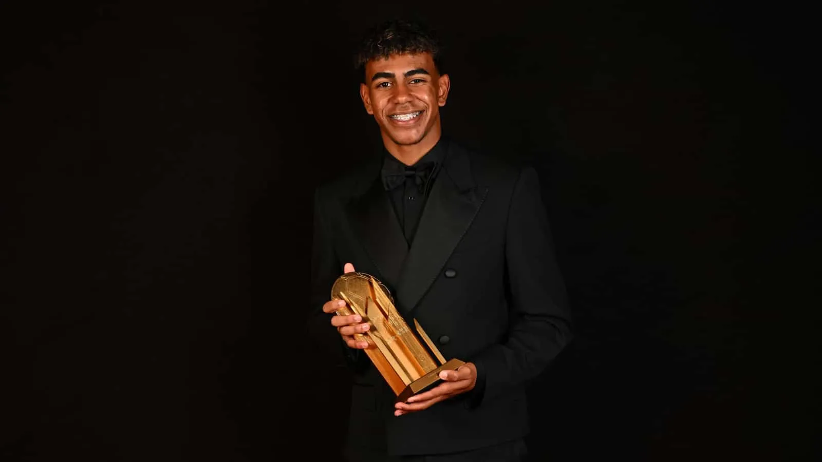 Yamal, Kane, Dibu, Mbapp&eacute; e Ancelotti: vencedores e constrangimentos da Bola de Ouro 2024