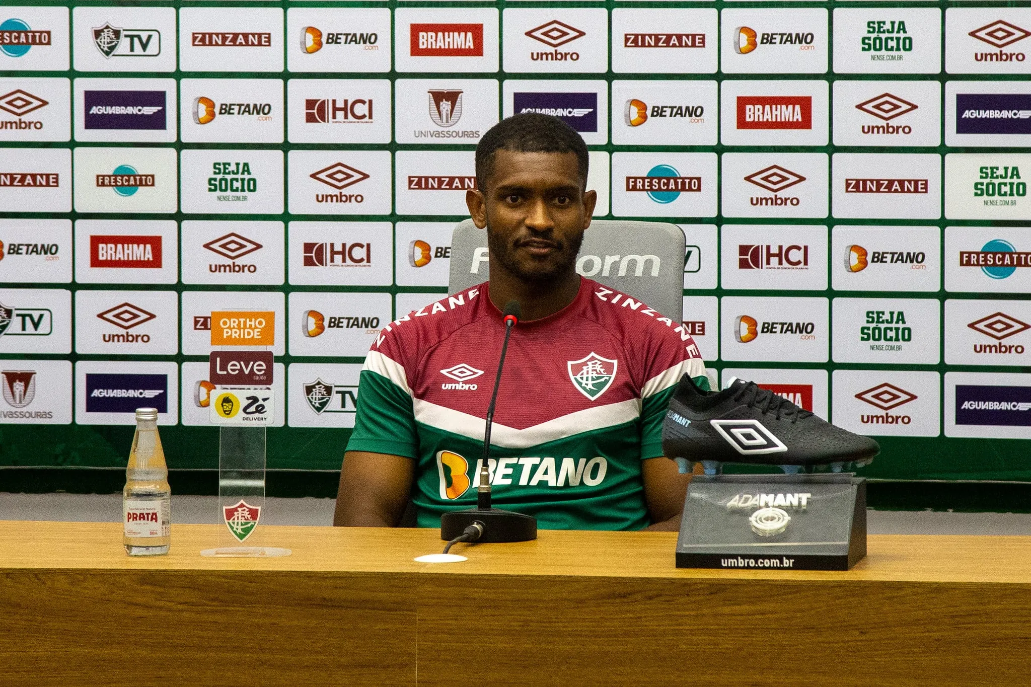 Marlon compara Diniz a De Zerbi em volta ao Fluminense: &lsquo;Apaixonado pelo estilo&rsquo;