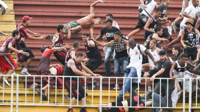 Bom Senso FC precisa ter coragem de tamb&eacute;m atacar as organizadas