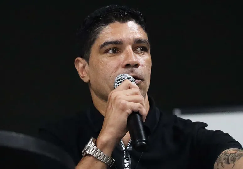 Renato em palestra no Santos