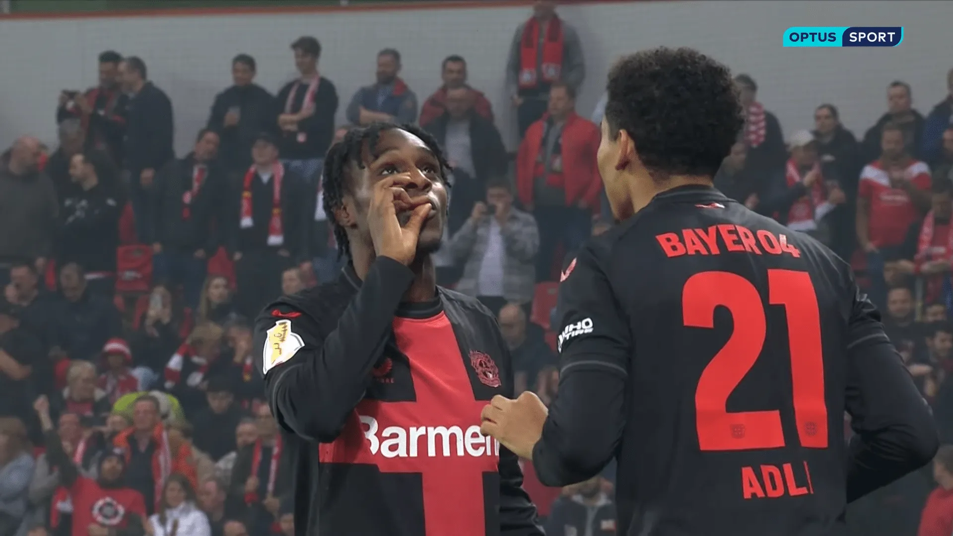Entenda por que Frimpong comemorou seu gol com baseado de maconha no Bayer Leverkusen