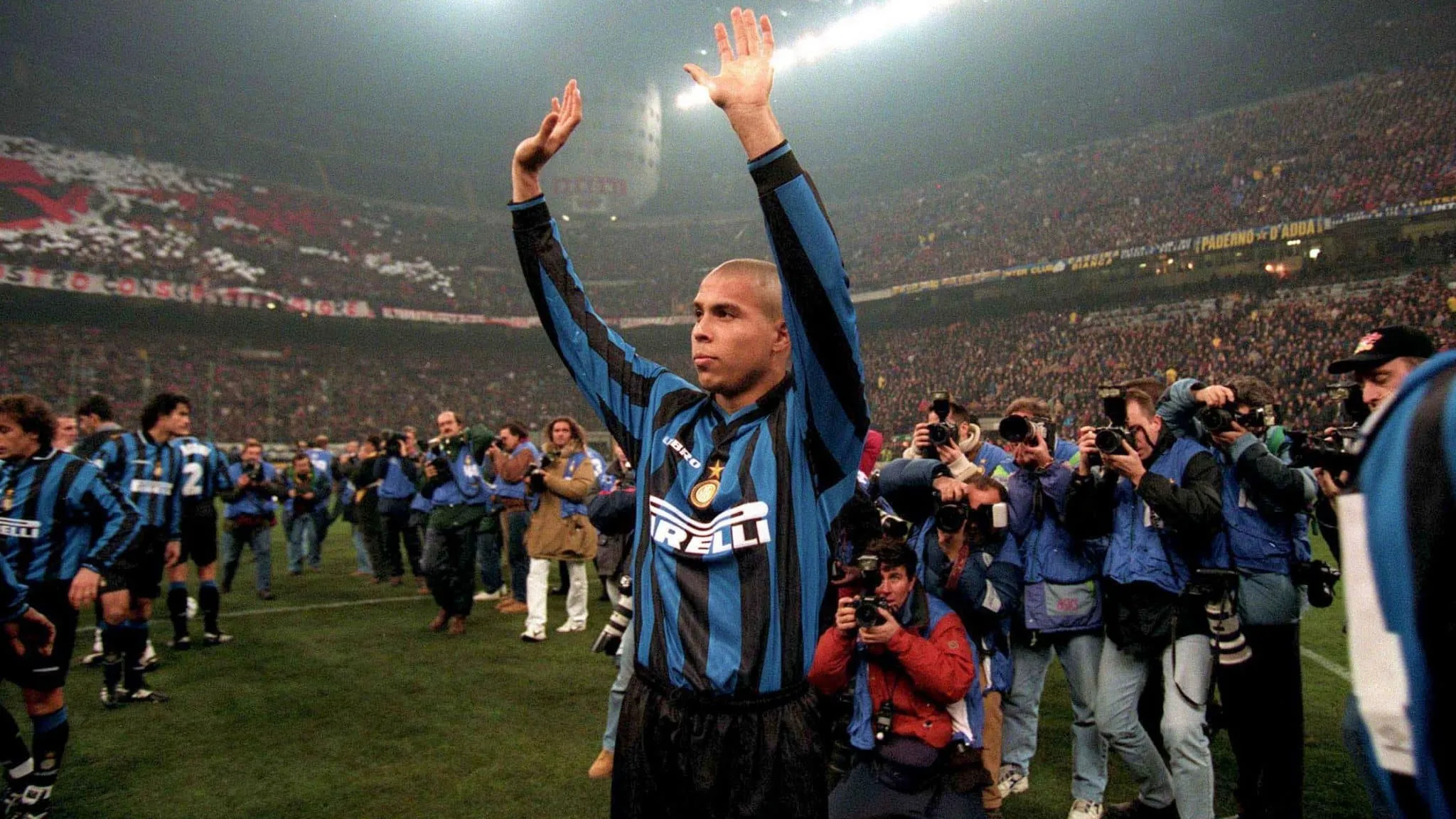 Relembre a apresenta&ccedil;&atilde;o de Ronaldo na Internazionale em 1997