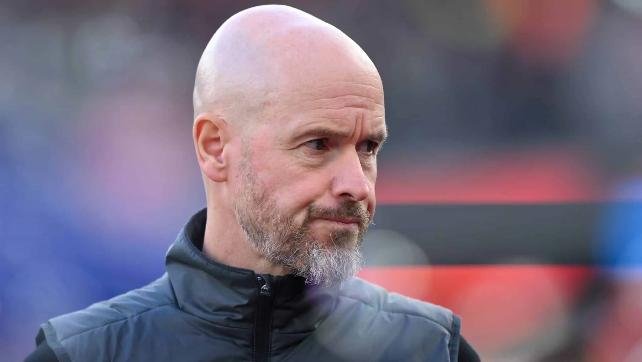 Ten Hag d&aacute; cart&atilde;o de visitas, critica empres&aacute;rio de Xhaka e barra sa&iacute;da do Leverkusen