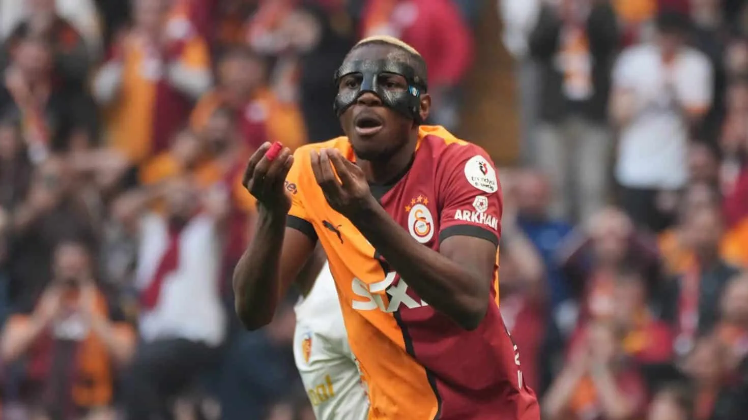 Galatasaray divulga detalhes da transfer&ecirc;ncia de Osimhen com sal&aacute;rio exorbitante