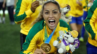 Depois de estrela da sele&ccedil;&atilde;o americana, Orlando Pride contrata M&ocirc;nica Alves, da Sele&ccedil;&atilde;o Brasileira