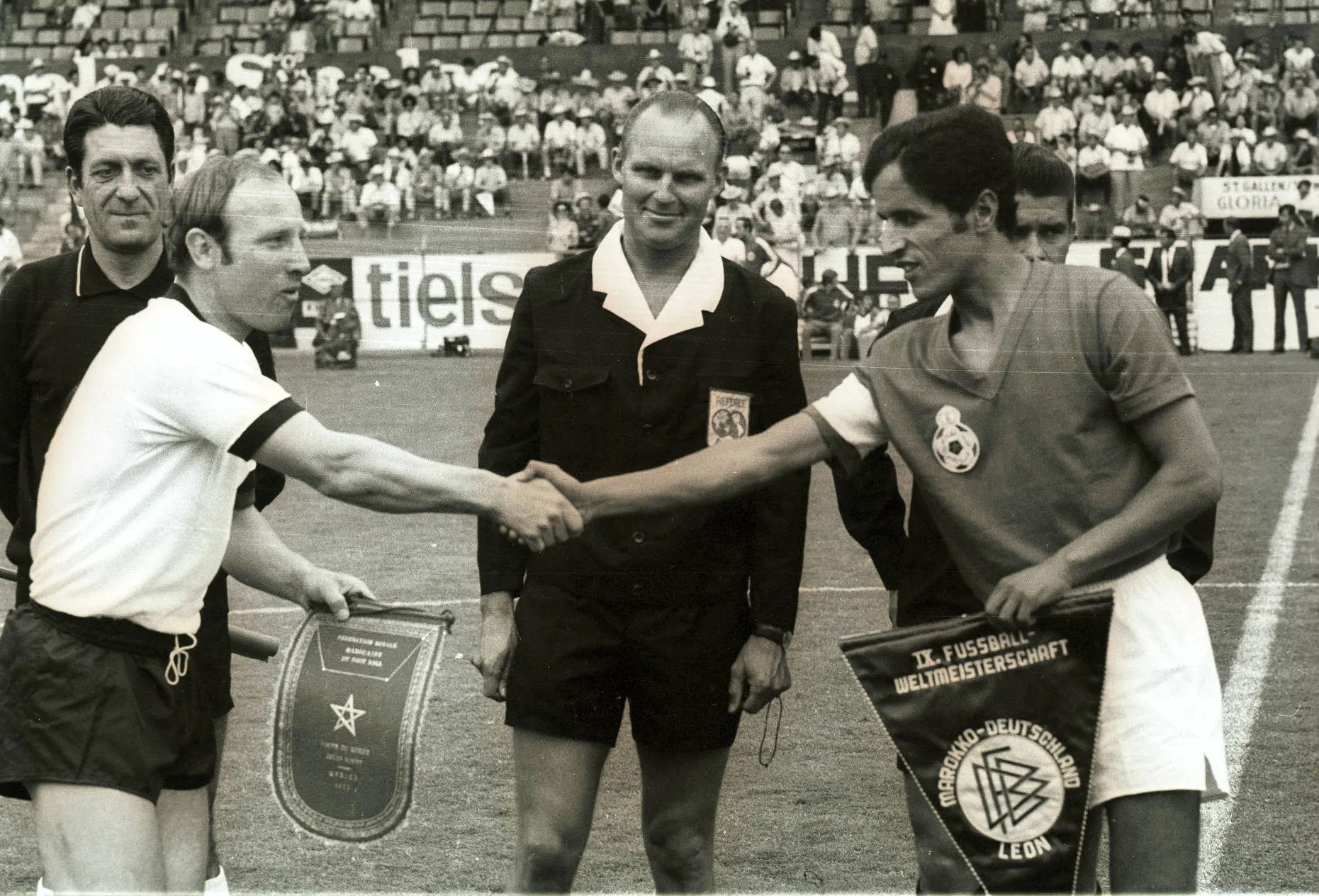 Alemanha e Marrocos em jogo da Copa do Mundo 1970
