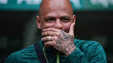 Felipe Melo critica ex-t&eacute;cnico: &lsquo;Nunca entendeu de futebol. Irritava todo mundo no vesti&aacute;rio&rsquo;