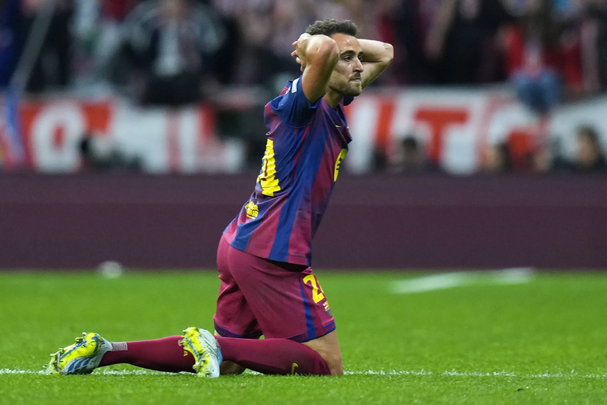 Eric Garc&iacute;a em jogo do Barcelona