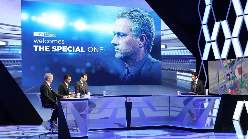 Mourinho sugere falta de apoio na estrutura no Manchester United para lidar com jogadores