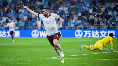 O Manchester City n&atilde;o precisou nem sair do ritmo de treino para vencer o Urawa Reds e chegar &agrave; final do Mundial
