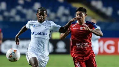 Cruzeiro fica no zero contra o Uni&oacute;n La Calera e se complica na Copa Sul-Americana