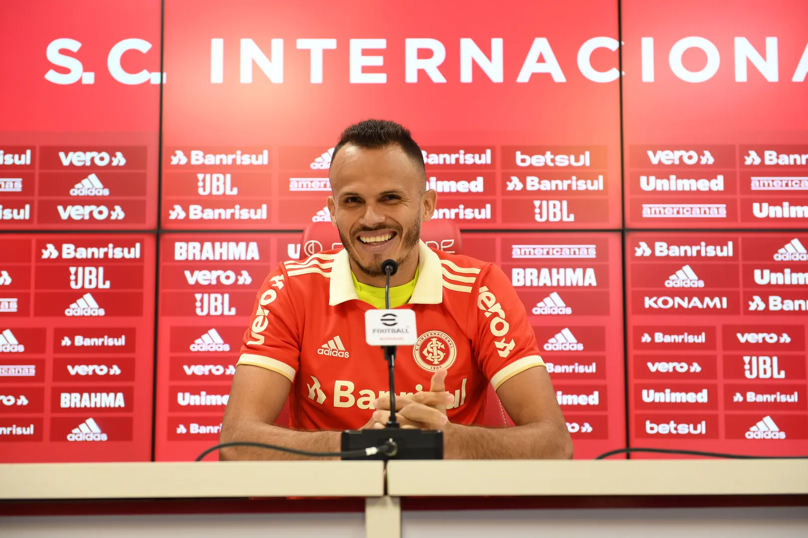 Ex-Internacional, Ren&ecirc; ser&aacute; jogador do Fluminense Foto: (Ricardo Duarte/Internacional)