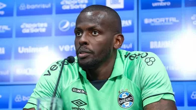 &lsquo;Doeu muito&rsquo;: Ca&iacute;que, do Gr&ecirc;mio, conta o que viu ao resgatar v&iacute;timas das enchentes no RS