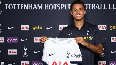 Tottenham fecha seu mercado com a aposta em Brennan Johnson, her&oacute;i do Forest