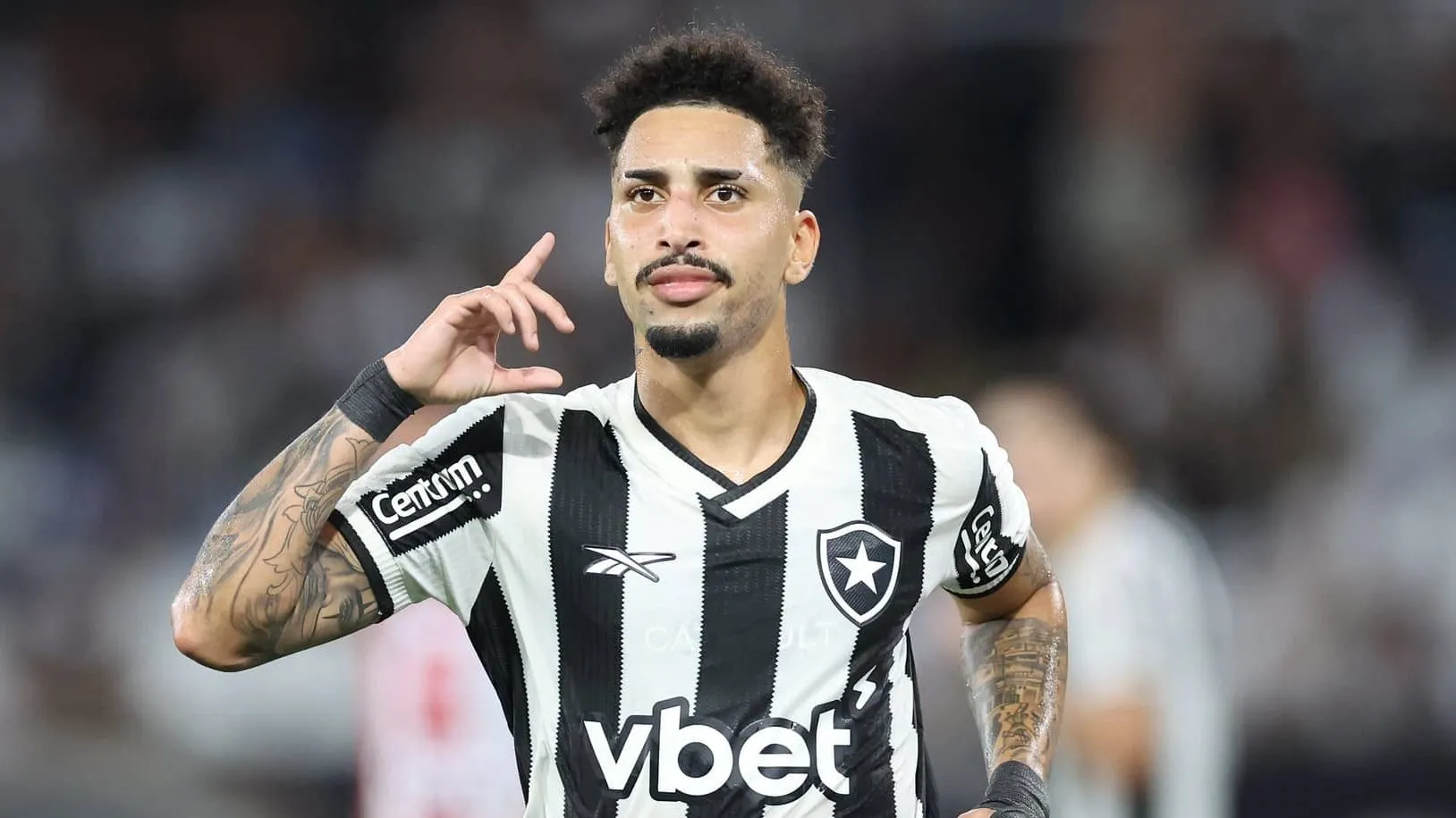 Com refor&ccedil;os alternativos, Botafogo ter&aacute; 1&deg; teste do ano no cl&aacute;ssico contra o Fluminense