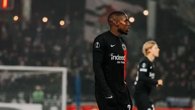 Resum&atilde;o da Conference: Viktoria Plzen, Club Brugge, Frankfurt e PAOK j&aacute; est&atilde;o nos mata-matas