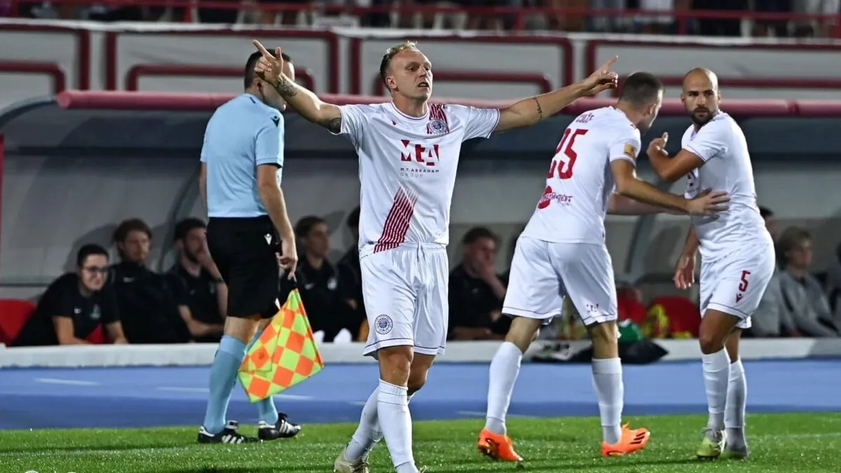 O dia de copas europeias garantiu a estreia da B&oacute;snia em fases de grupos