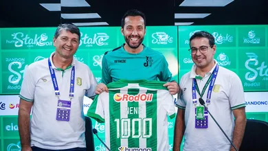 Nen&ecirc; revela o segredo da longevidade ao chegar aos 1000 jogos no Juventude