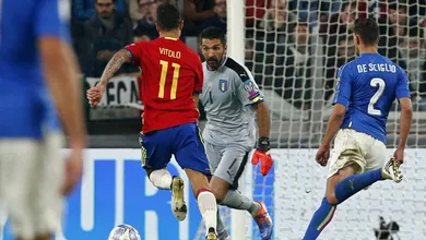 Allegri: &ldquo;&Eacute; blasf&ecirc;mia criticar Buffon&rdquo;
