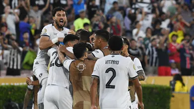 N&uacute;mero mostra o que Botafogo fez de diferente para evitar atropelo que PSG aplicou na Champions