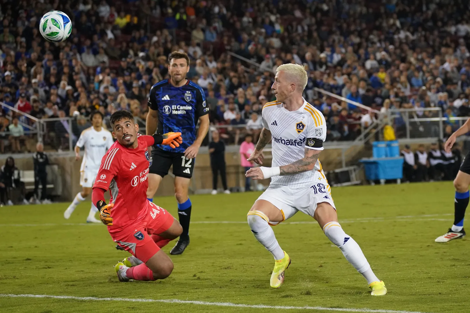 Marco Reus em a&ccedil;&atilde;o pelo Los Angeles Galaxy (Foto: Imago)