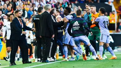 &lsquo;Tr&ecirc;s idiotas&rsquo;: atacante envolvido em lance de expuls&atilde;o de Vini Jr relembra confus&atilde;o antes de Valencia x Real