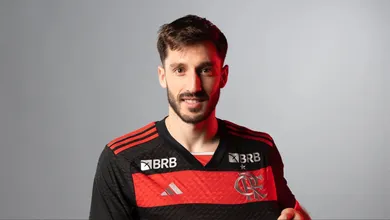 Flamengo vive expectativa por estreia de Vi&ntilde;a &mdash; ser&aacute; neste fim de semana?