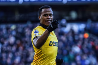 Arias enfim desencanta e ajuda Wolverhampton a quebrar longo tabu na Premier League