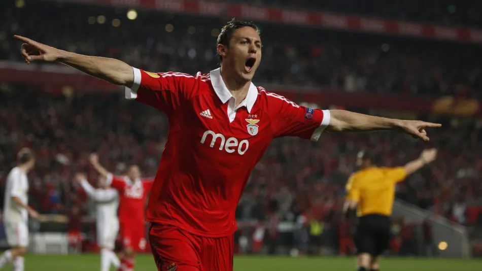 Nemanja Matic &eacute; volante do Benfica e um dos seis s&eacute;rvios do elenco