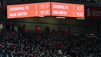 Liverpool deixou o Manchester United atordoado em Anfield e conseguiu a maior goleada da hist&oacute;ria do cl&aacute;ssico