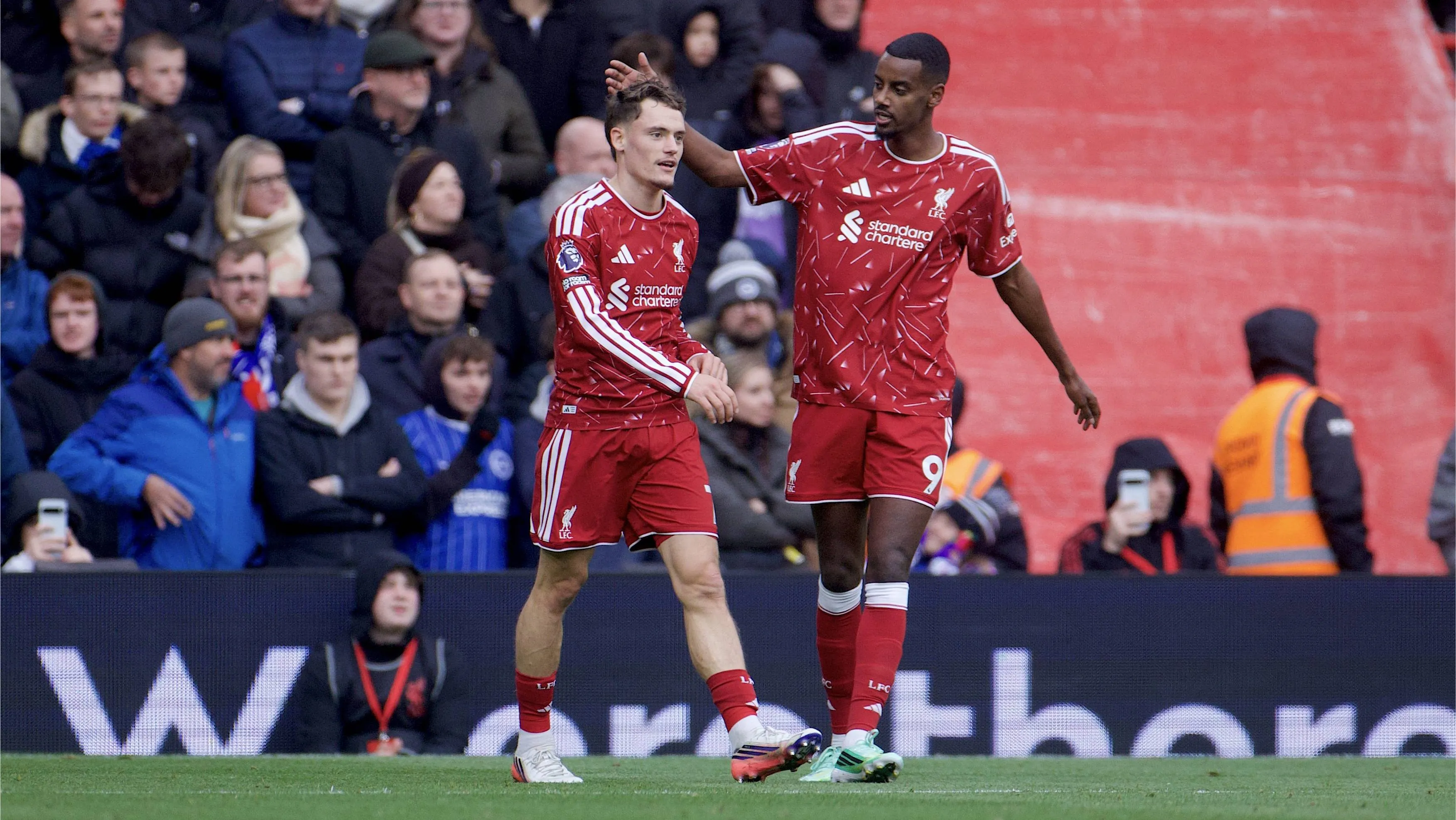 Wirtz, Barcola, Ara&uacute;jo e Isak: Como quarteto do Liverpool fez diferen&ccedil;a contra sensa&ccedil;&atilde;o Brighton