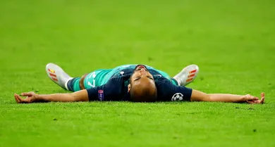 O apito final na Johan Cruyff Arena deixou uma cole&ccedil;&atilde;o de imagens que traduzem o futebol