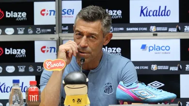 Escala&ccedil;&otilde;es de Caixinha surpreendem torcida e at&eacute; jogadores do Santos