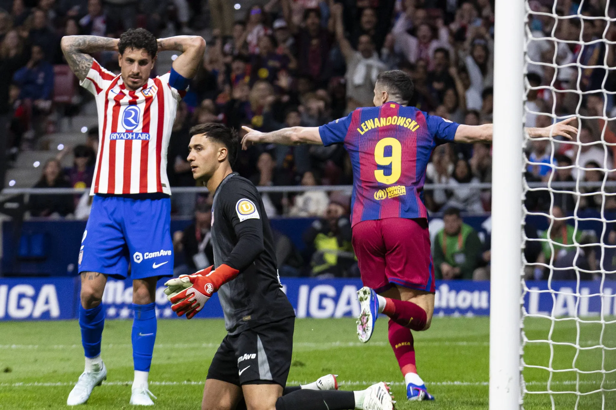Lewandowski marcou o gol da virada do Barcelona