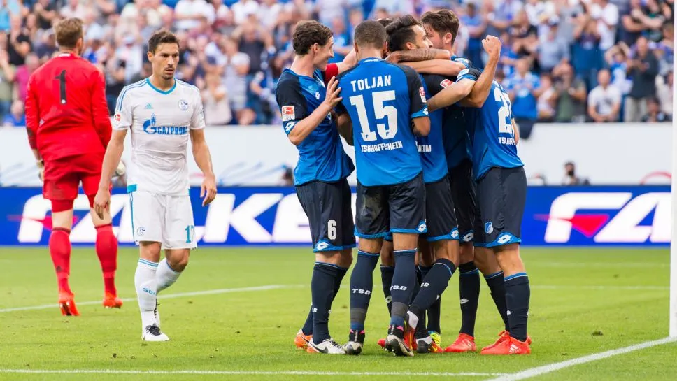 Cinco derrotas em cinco rodadas, e o Schalke &eacute; a grande decep&ccedil;&atilde;o deste in&iacute;cio de Bundesliga