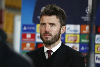 Com Carrick de interino, Manchester United inclui t&eacute;cnico em lista para a pr&oacute;xima temporada