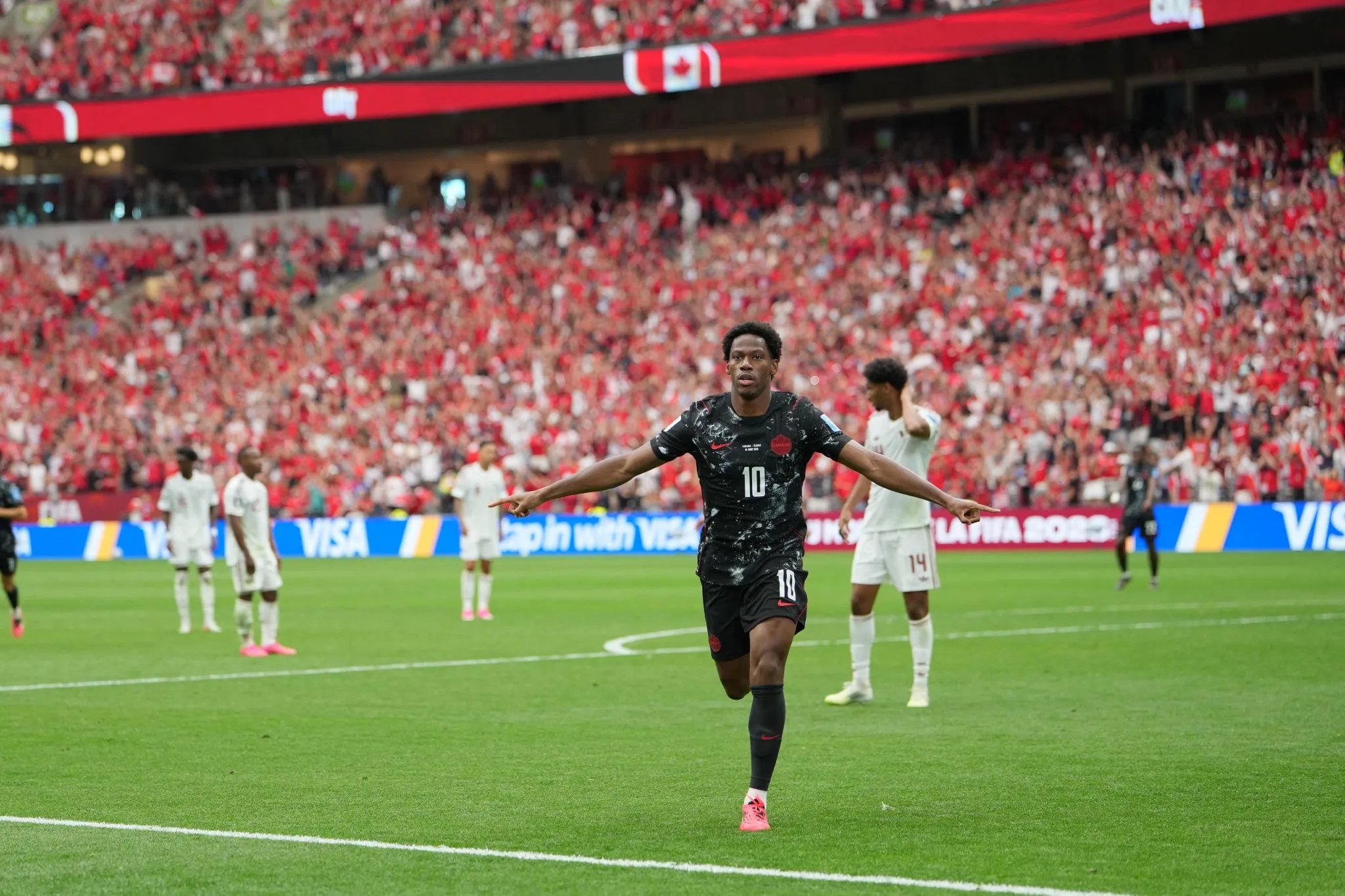 Jonathan David celebra gol pelo Canad&aacute;