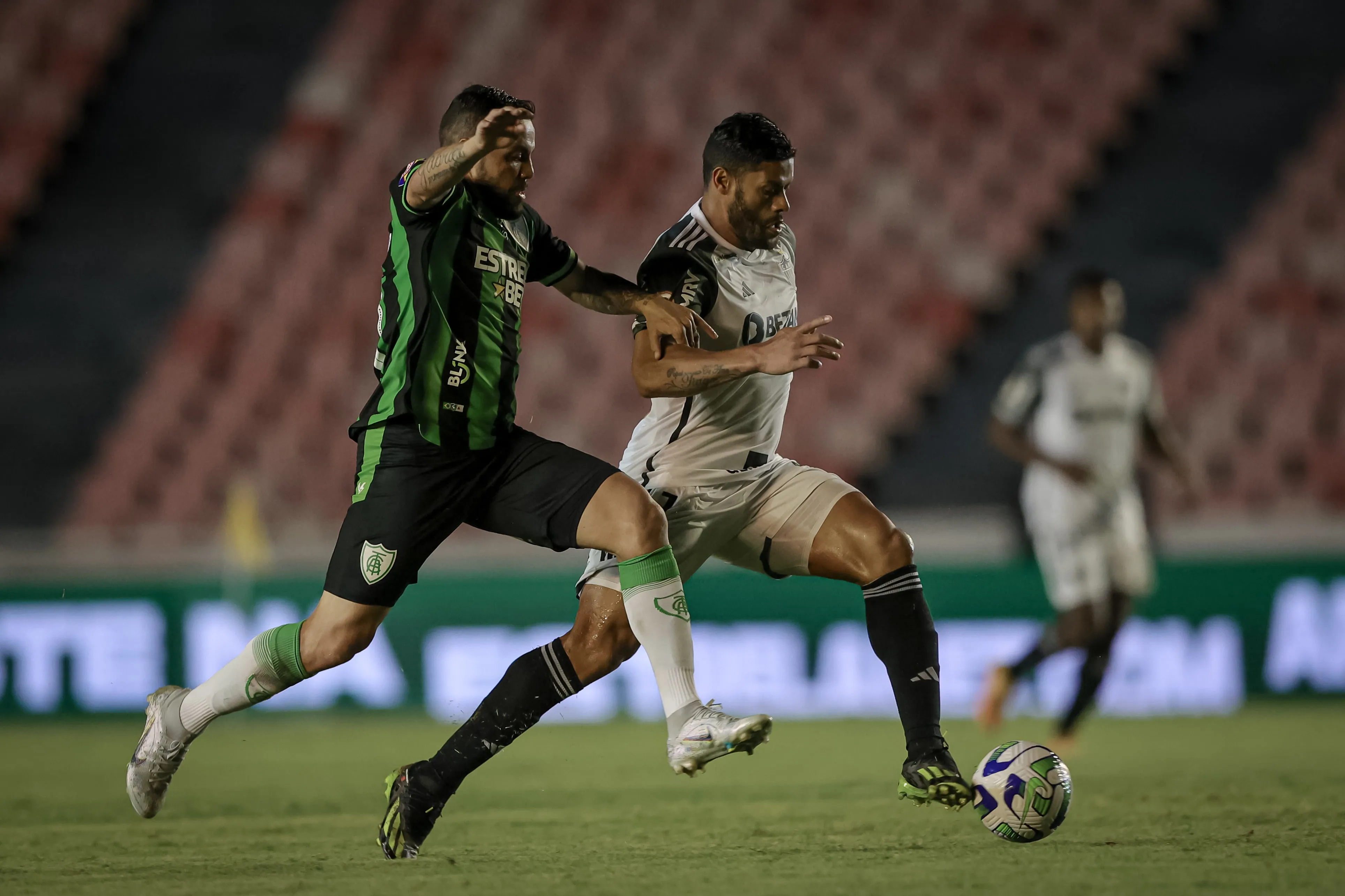 Sequ&ecirc;ncia inst&aacute;vel carimba o Atl&eacute;tico-MG como &lsquo;Robin Hood&rsquo; do Brasileir&atilde;o