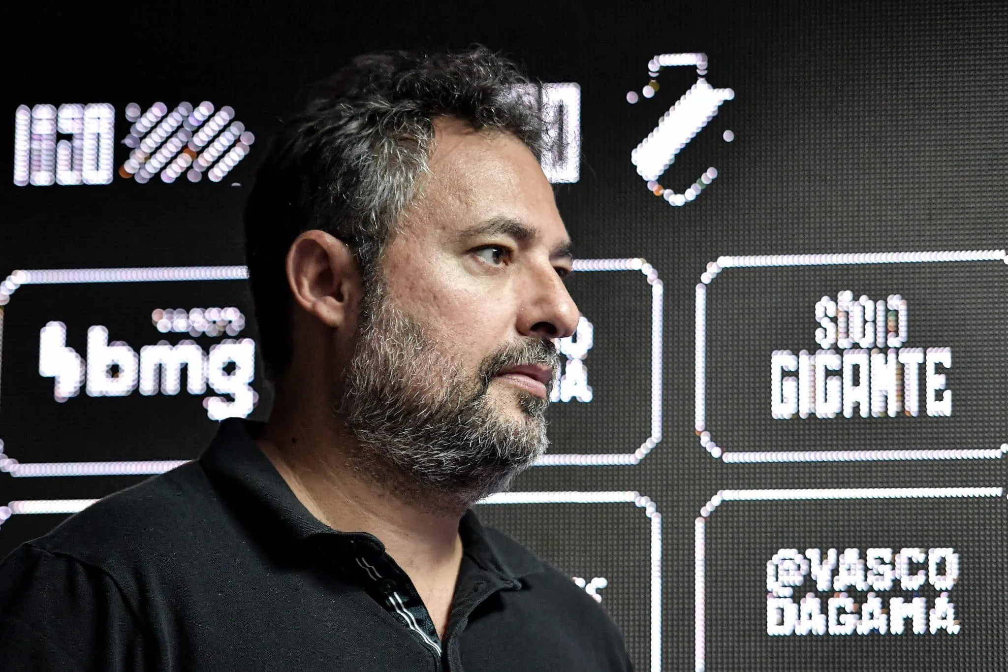 Em primeira turbul&ecirc;ncia no Vasco, Alexandre Mattos desmente problemas com comiss&atilde;o de Ram&oacute;n Diaz