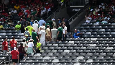 Antes da chuva? Entenda protocolo clim&aacute;tico que interrompeu jogo do Palmeiras no Mundial