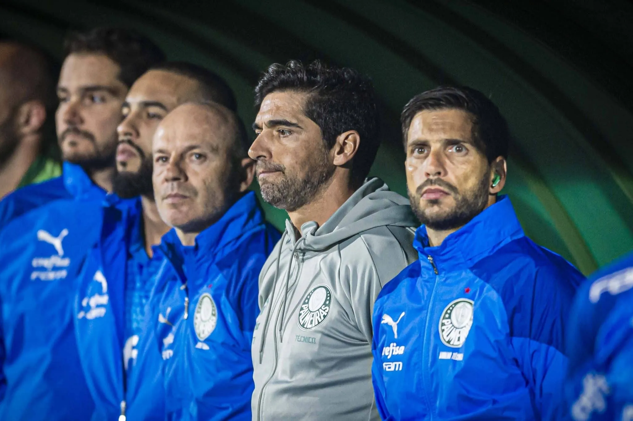 Deplor&aacute;vel, Abel precisa abandonar personagem grosseiro no Palmeiras e aprender a dar entrevistas