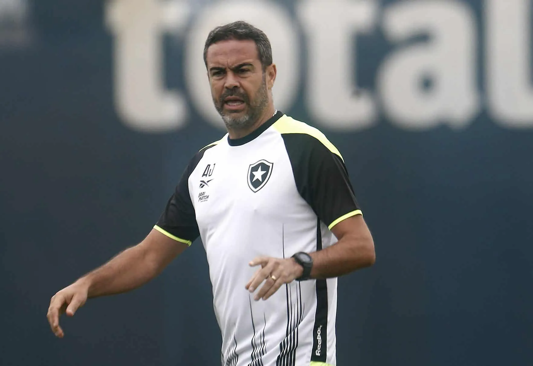 Botafogo precisa de feito in&eacute;dito com Artur Jorge para ter vaga antecipada nas oitavas