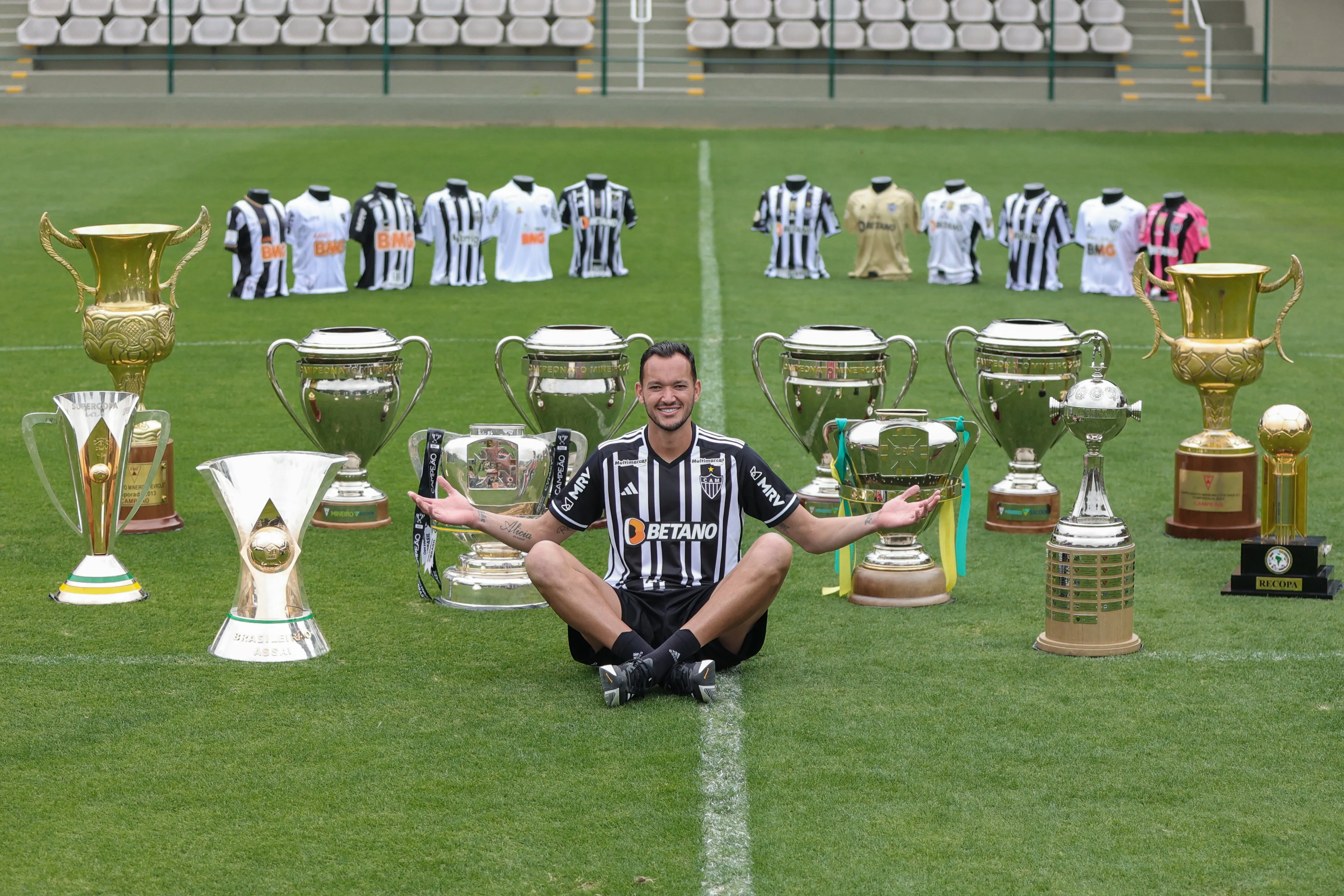 Maior vencedor da hist&oacute;ria do Atl&eacute;tico-MG, R&eacute;ver vai se aposentar pelo time que aprendeu a amar