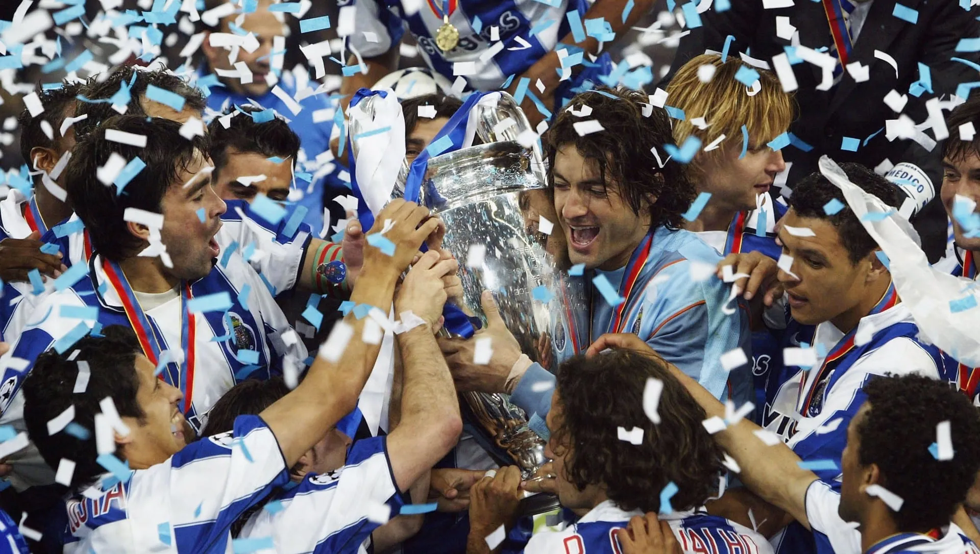 Lenda do Porto, V&iacute;tor Ba&iacute;a exalta Mourinho: &ldquo;Ele fez com que acredit&aacute;ssemos que poder&iacute;amos ganhar a Champions&rdquo;